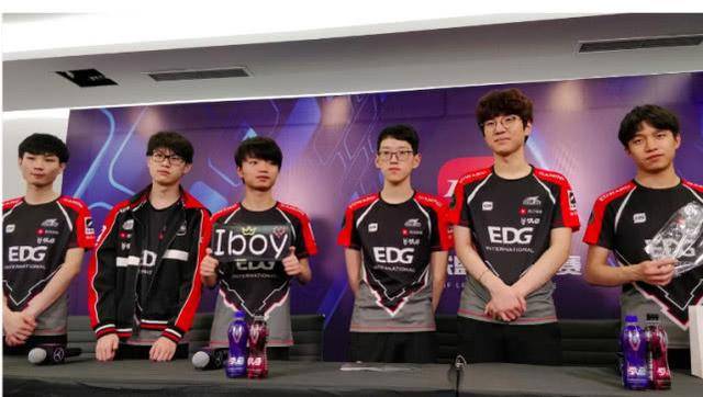 还在防守中 还在防守中