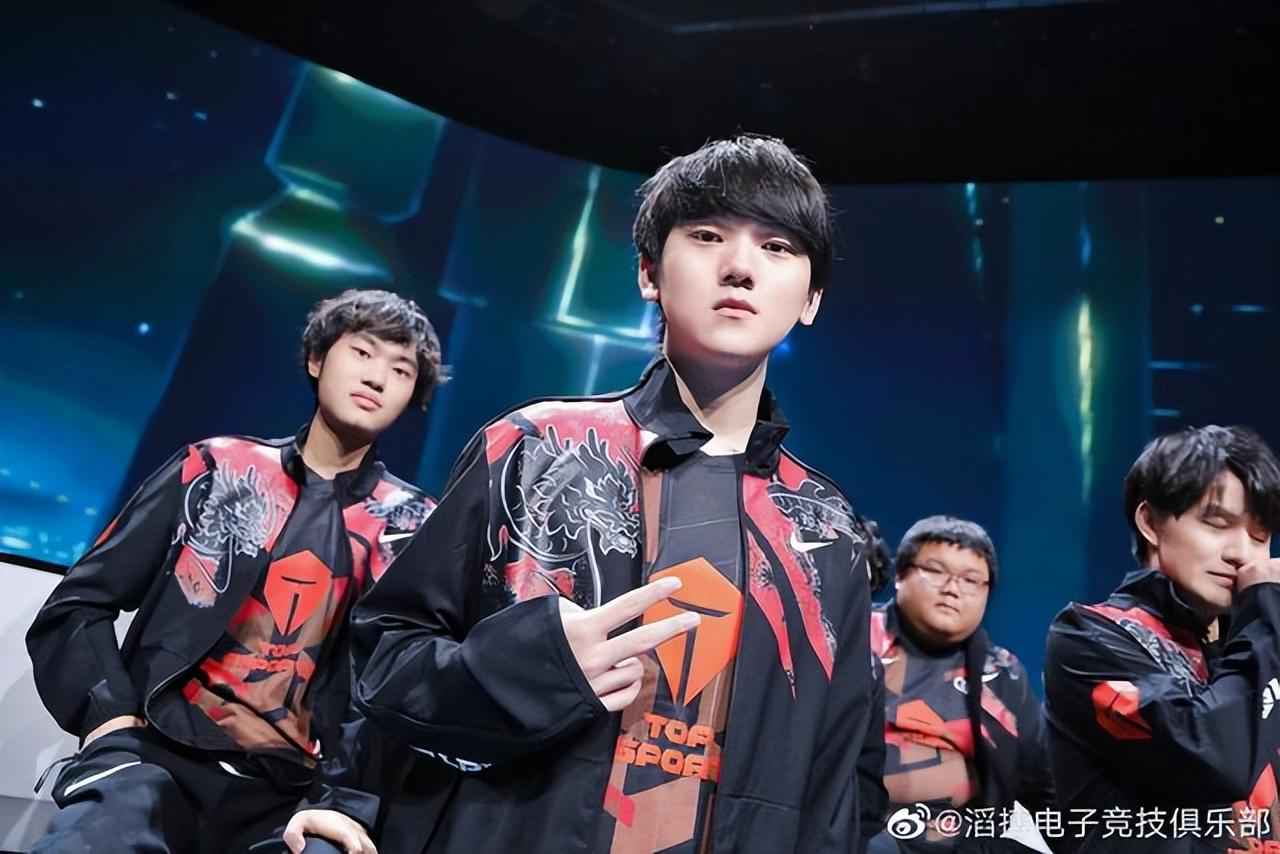 往往与俱乐 往往与俱乐